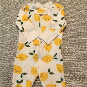 Hanna Andersson lemon pajamas newborn